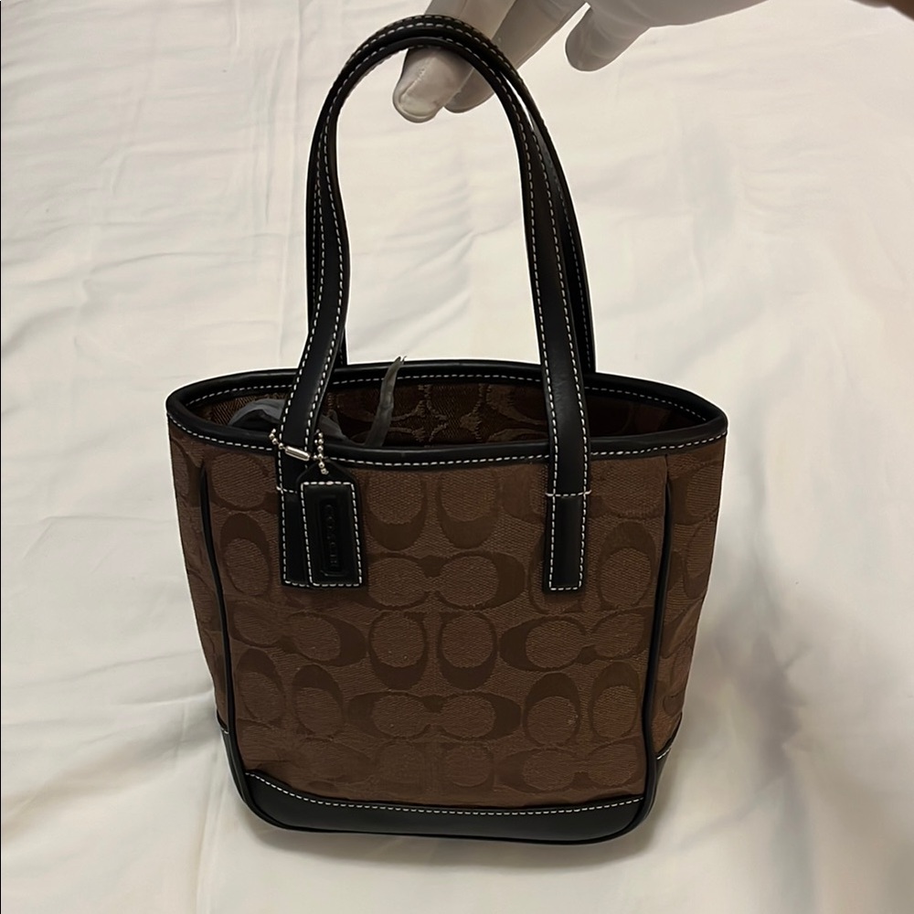 🌸Coach Brown and Black Tote with Textured Fabric and Sturdy Handles. Mini tote🌸